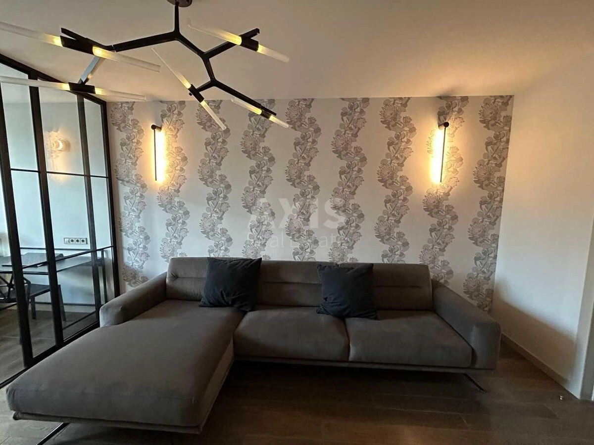 4k apartment vul. Antonovycha 747107711