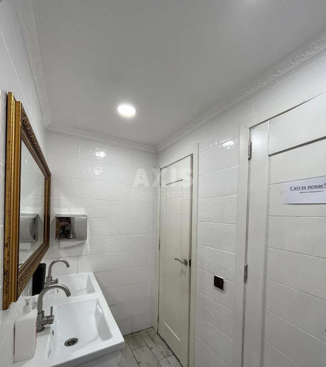 Объект торговли ул. Сагайдачного Петра 10, 220м2647845