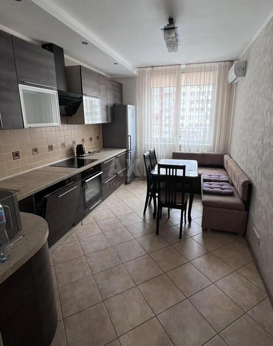 2k apartment vul. Yulia Zdanovska 50/2651940