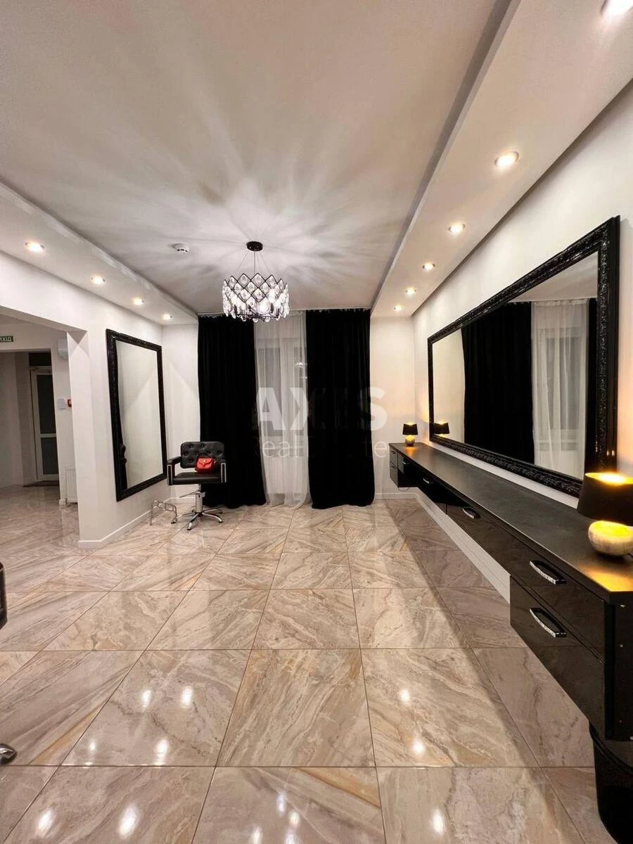 Trade object vul. Yulia Zdanovska 34А, 90m2600333