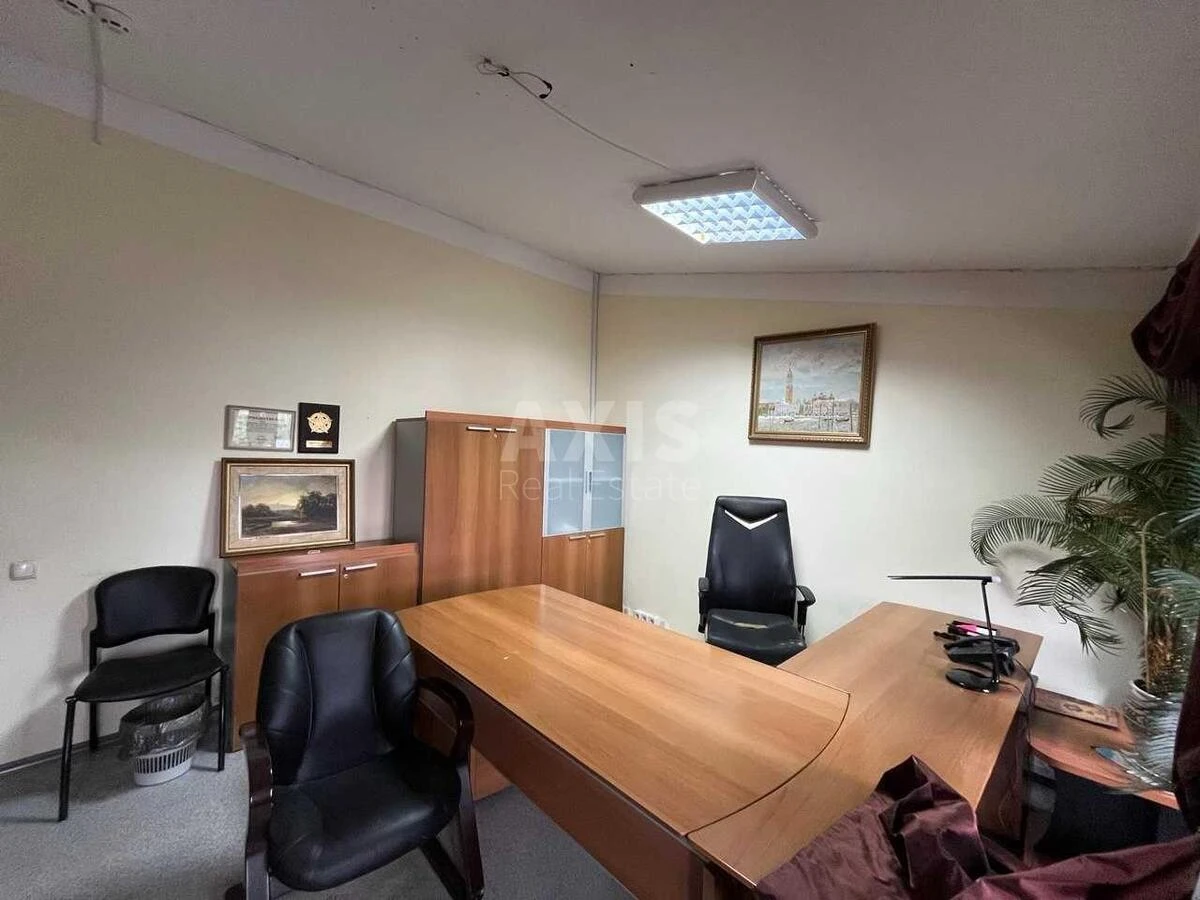 Office vul. Zhukovs'kogo Vasylja 8, 468m2715829