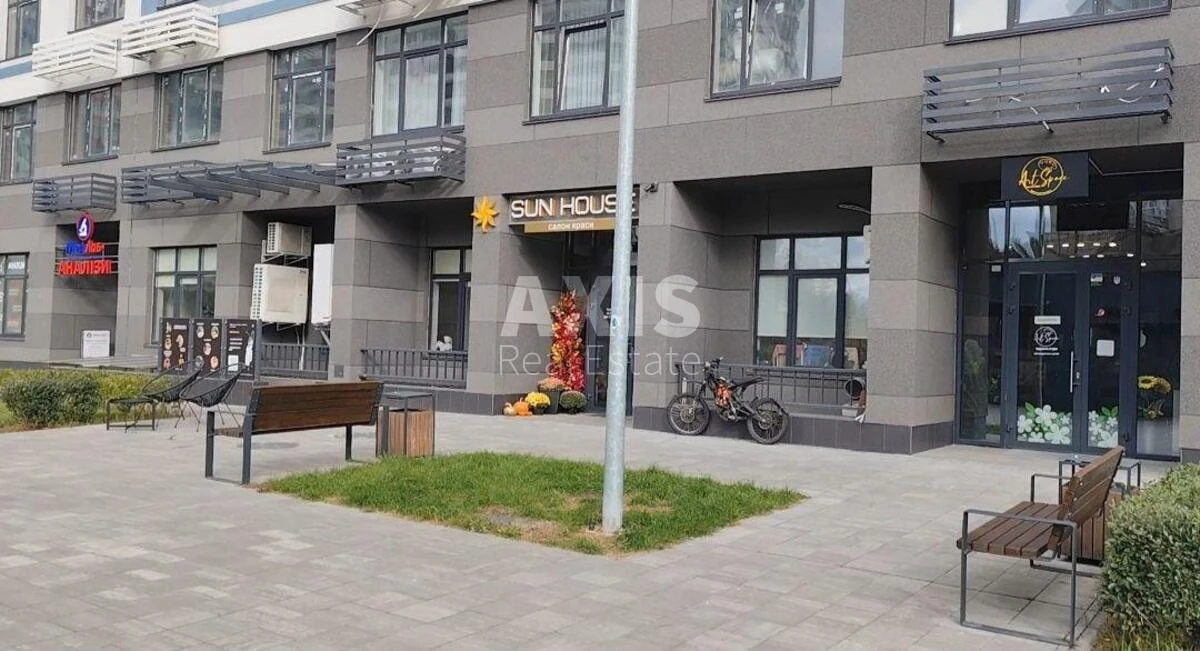 Trade object vul. Sverstjuka Jevgena 4, 50m2619830