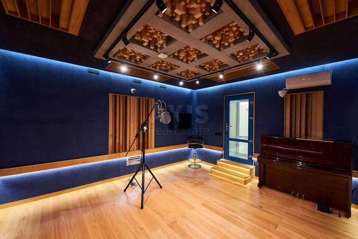 Trade object vul. Pyrogovs'kogo Oleksandra 4, 270m2604773