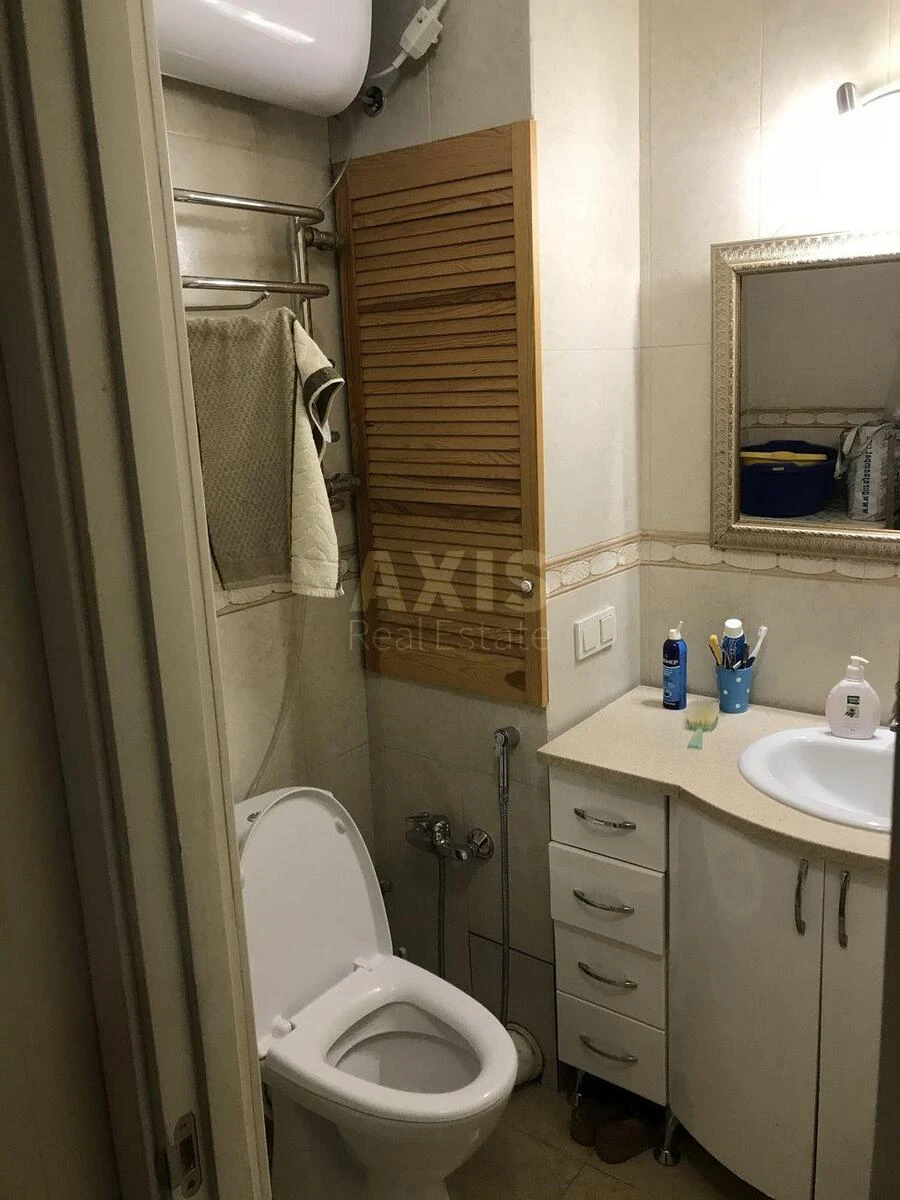 2k apartment vul. Jevgena Konoval'cja 376716216