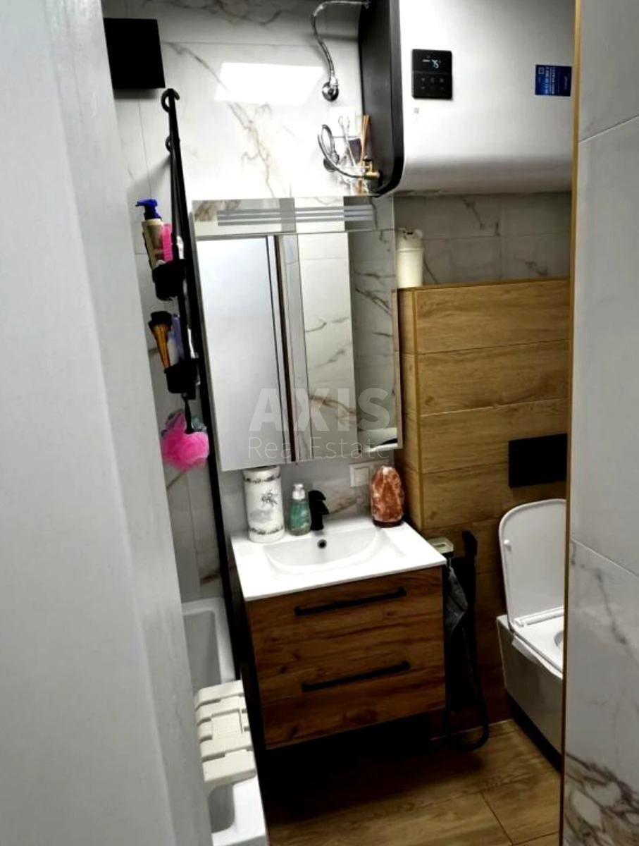 2k apartment vul. Jevgena Konoval'cja 15, корп. 17033310