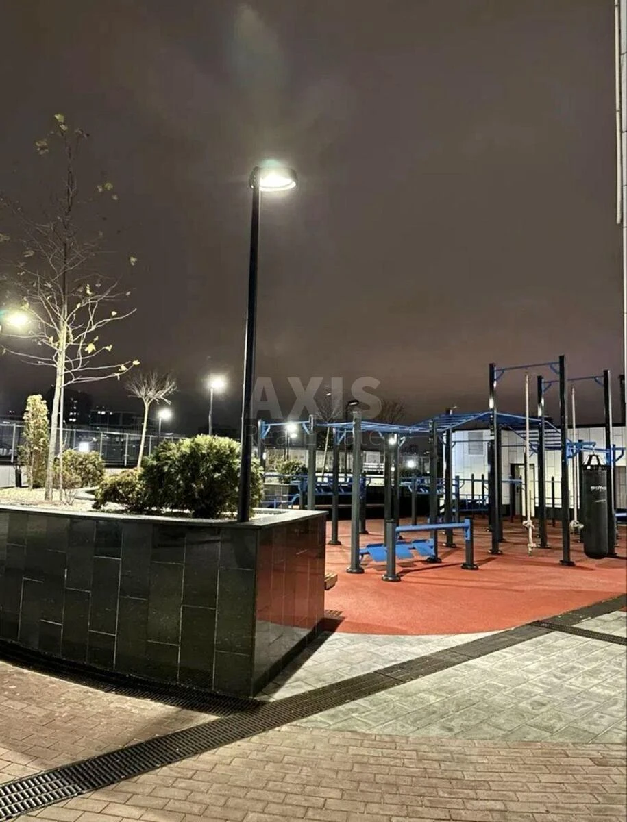 1k apartment pr-t Berestejskij 11672189