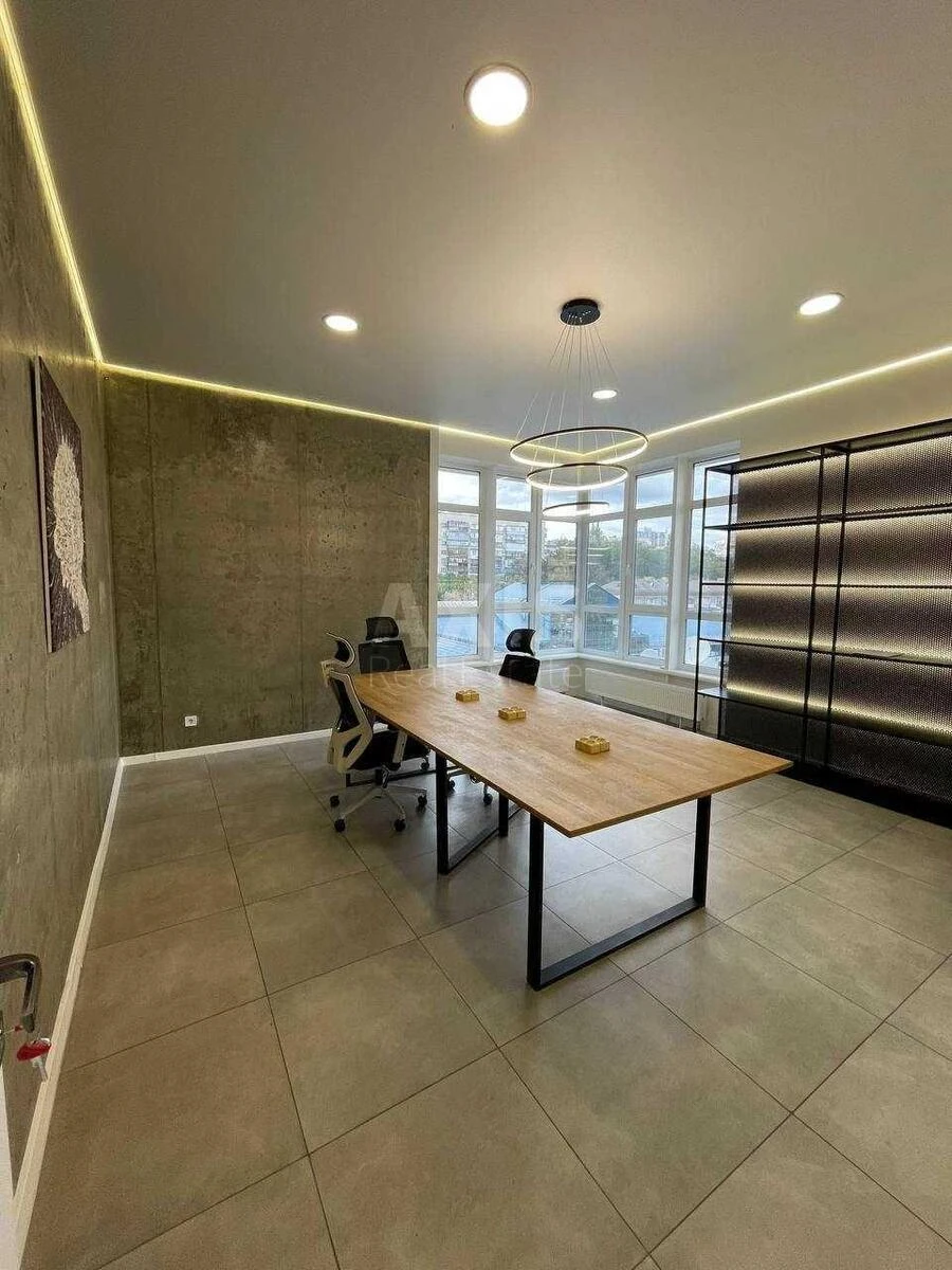 Office uzv. Klovs'kyj 7, 130m2673378