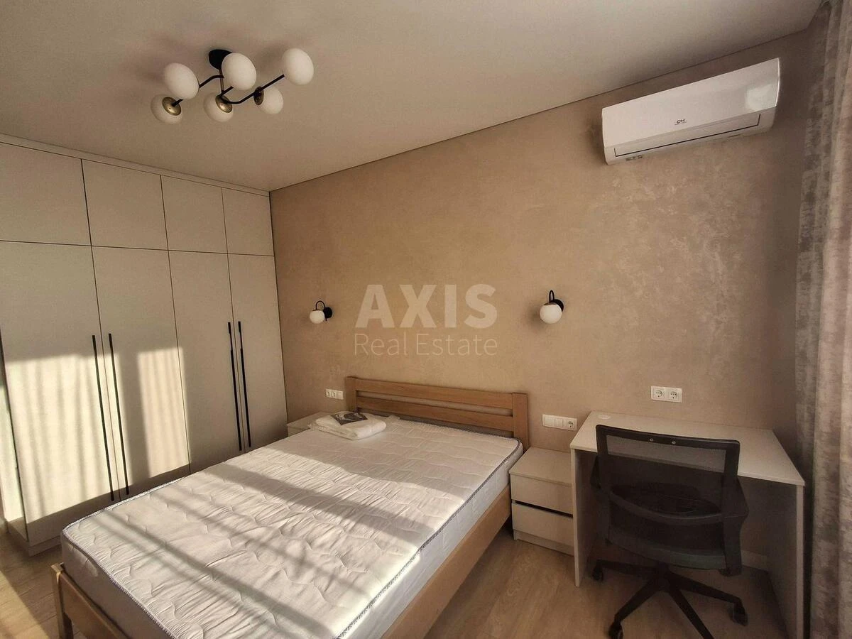 1k apartment vul. Rodyny Kristeriv 14642232