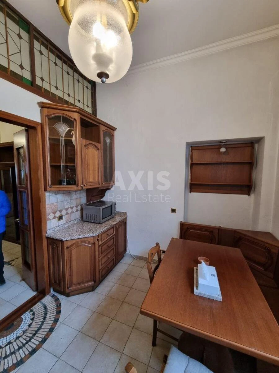 3к квартира спуск Андреевский 2В6117810