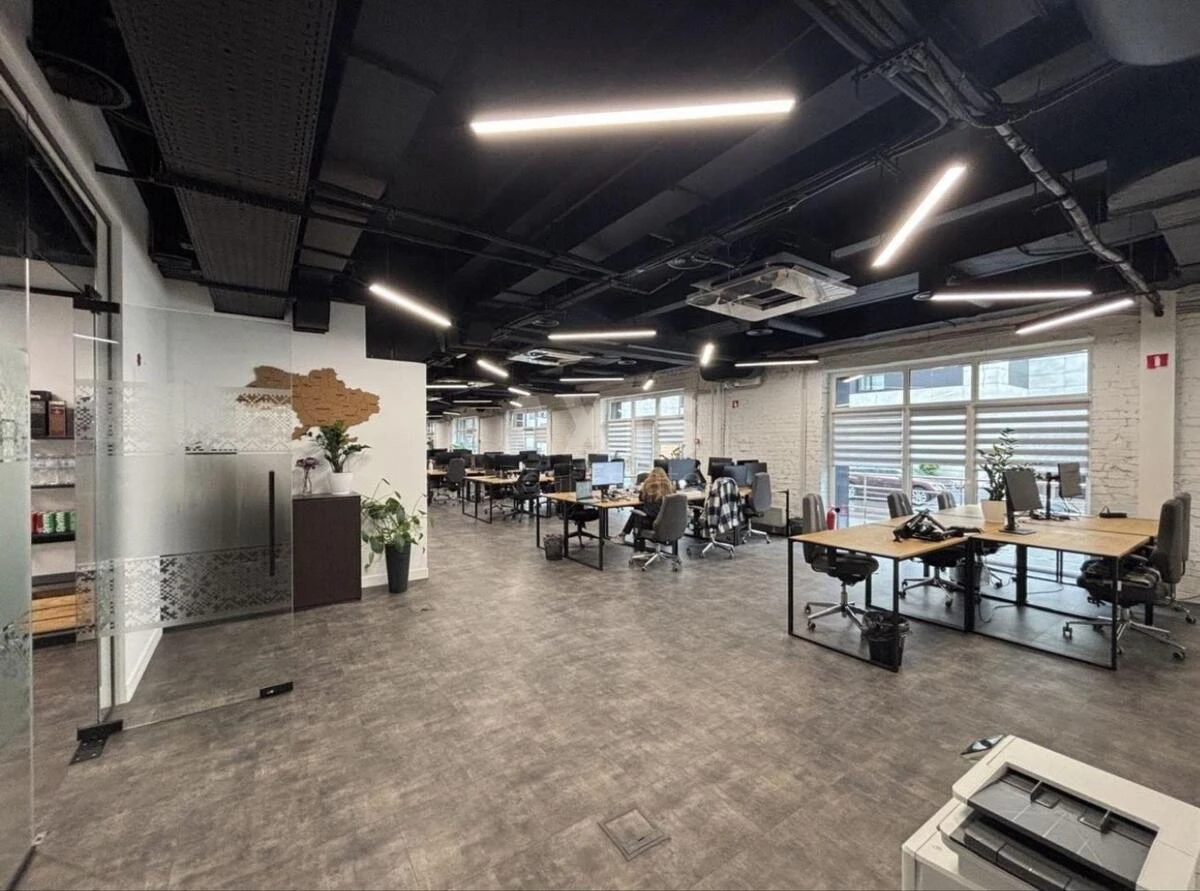 Office vul. Myhajla Maksymovycha 8, 450m269181