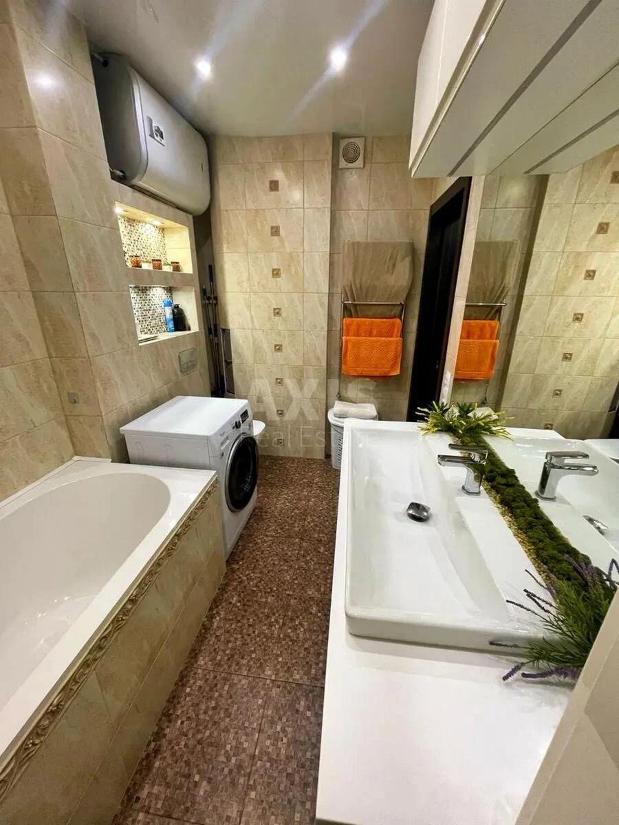 2к квартира ул. Драгоманова 2А7076811