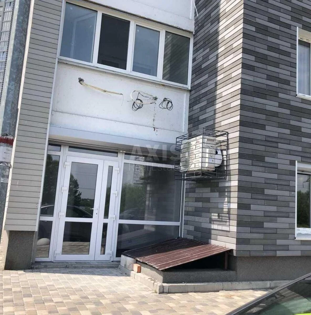 Объект торговли ул. Ревуцкого 54, 50м2706189