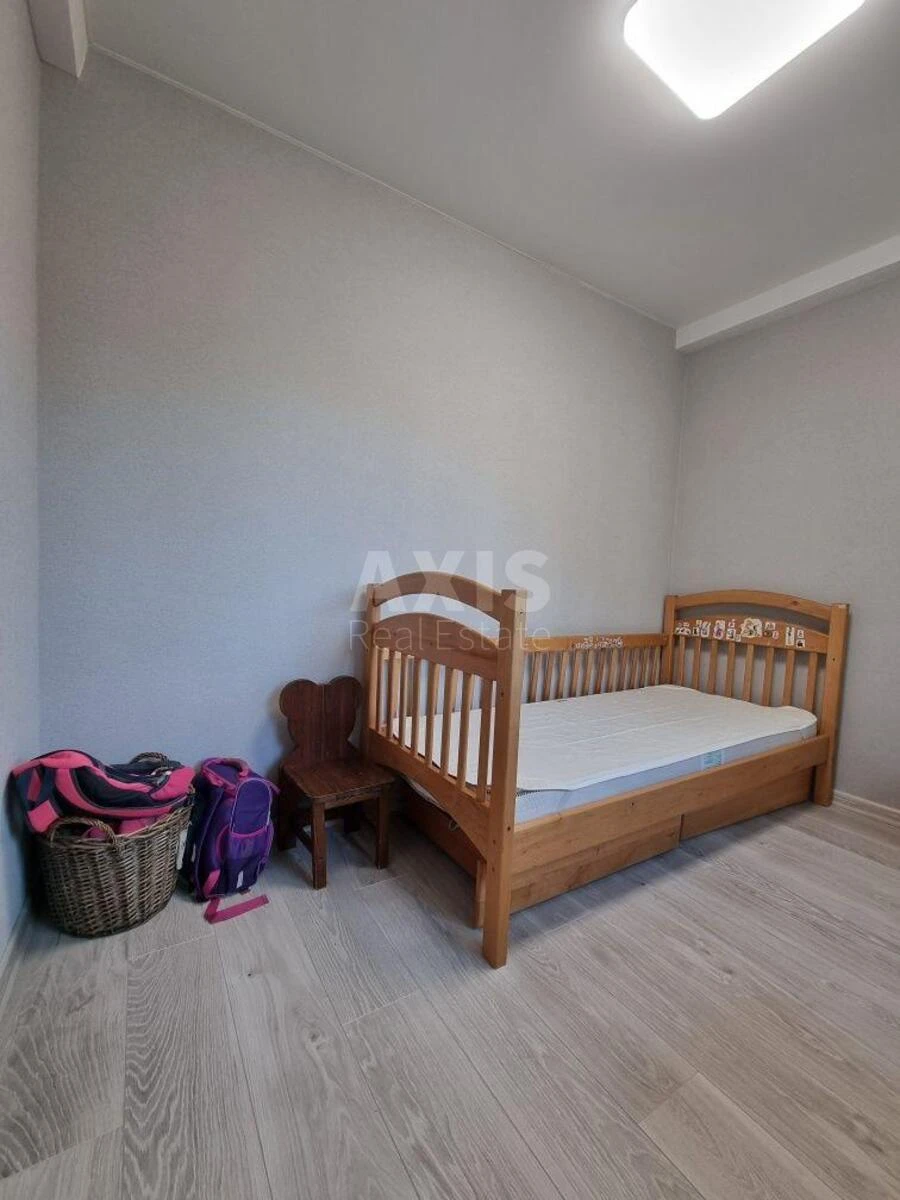 4k apartment vul. Ronalda Reyhana 206560812