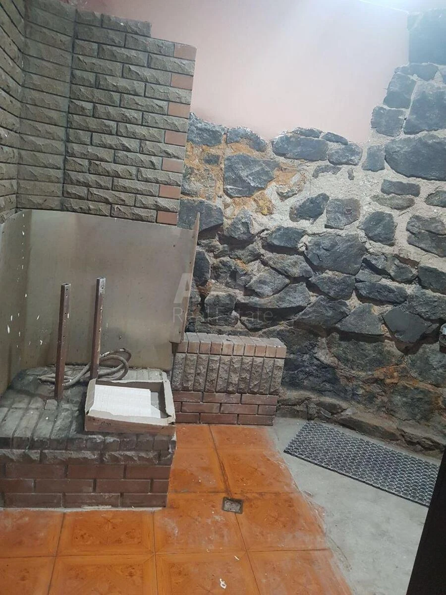 Объект торговли ул. Василия Тютюнника 5, 182м2599389