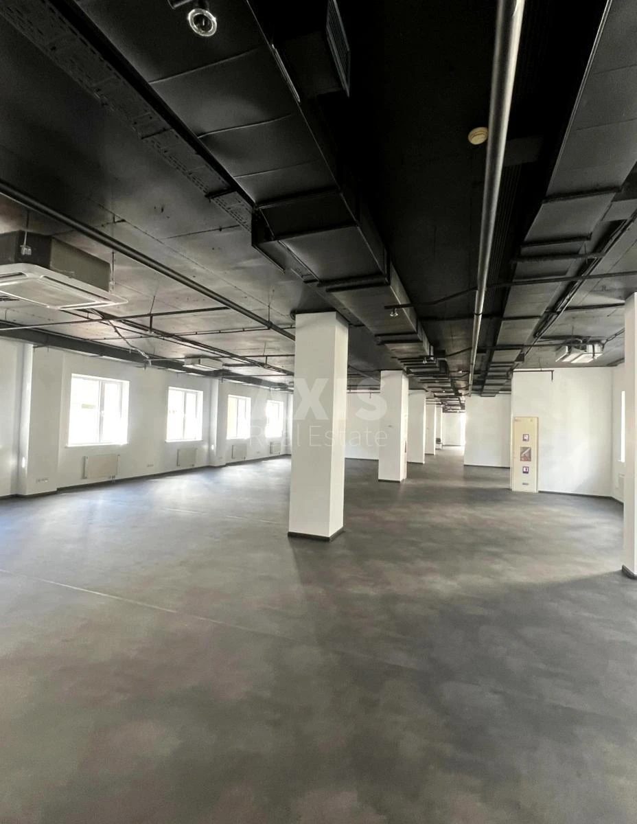 Office vul. Fizkul'tury 25, 774m2704887