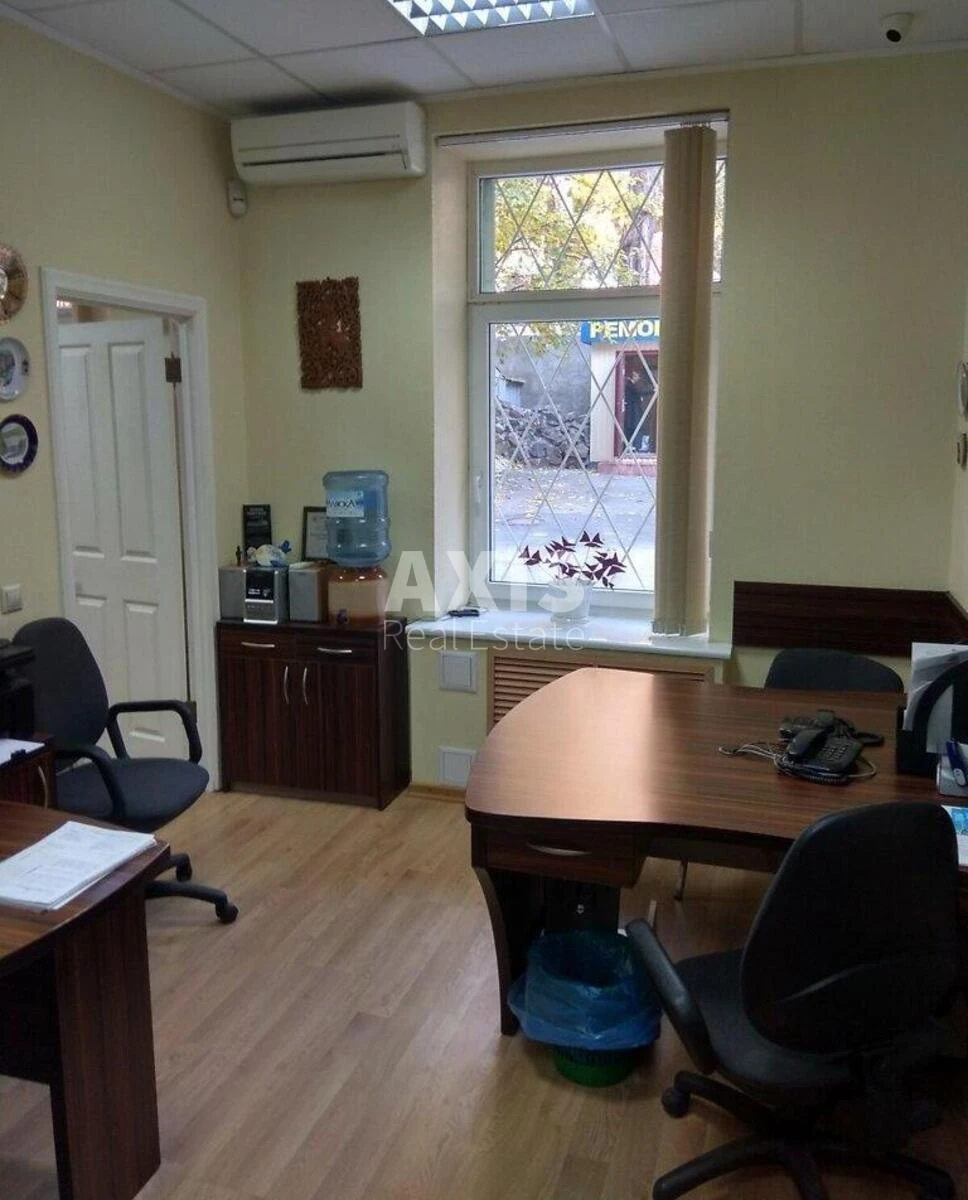 Office vul. Basejna 15, 35m264429