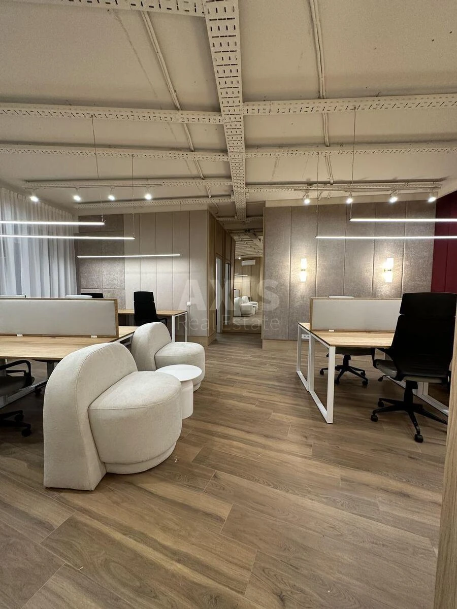Office vul. Buslivs'ka 12, 135m2674892