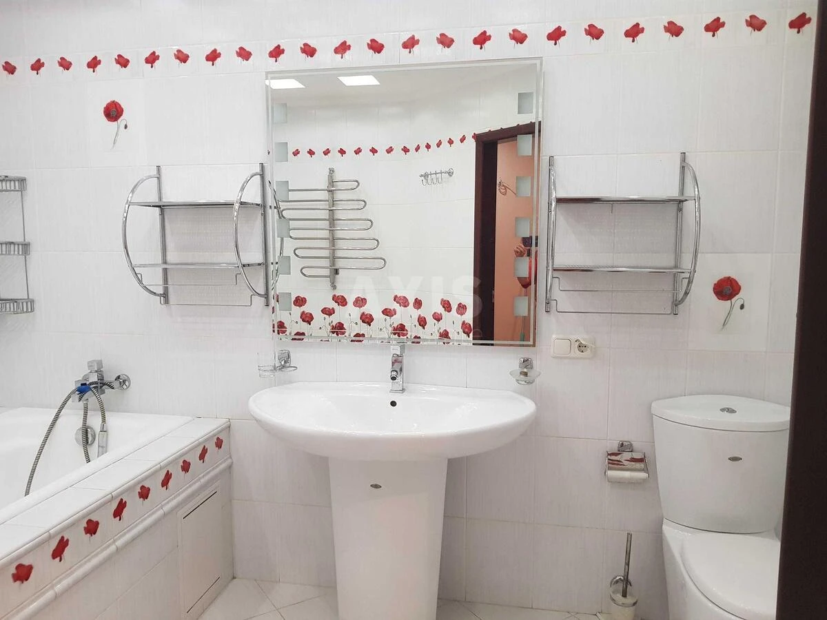 4к квартира пр-т Берестейский 1036838313