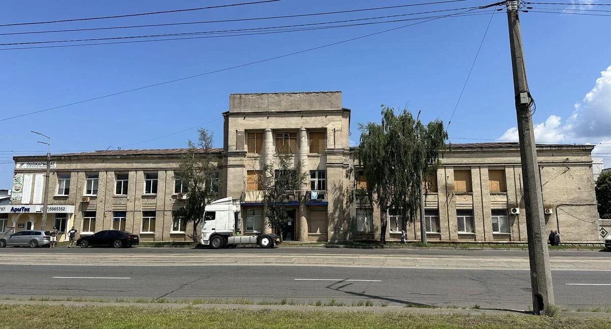 Об'єкт торгівлі вул. Бориспільська 7, 1665м2
