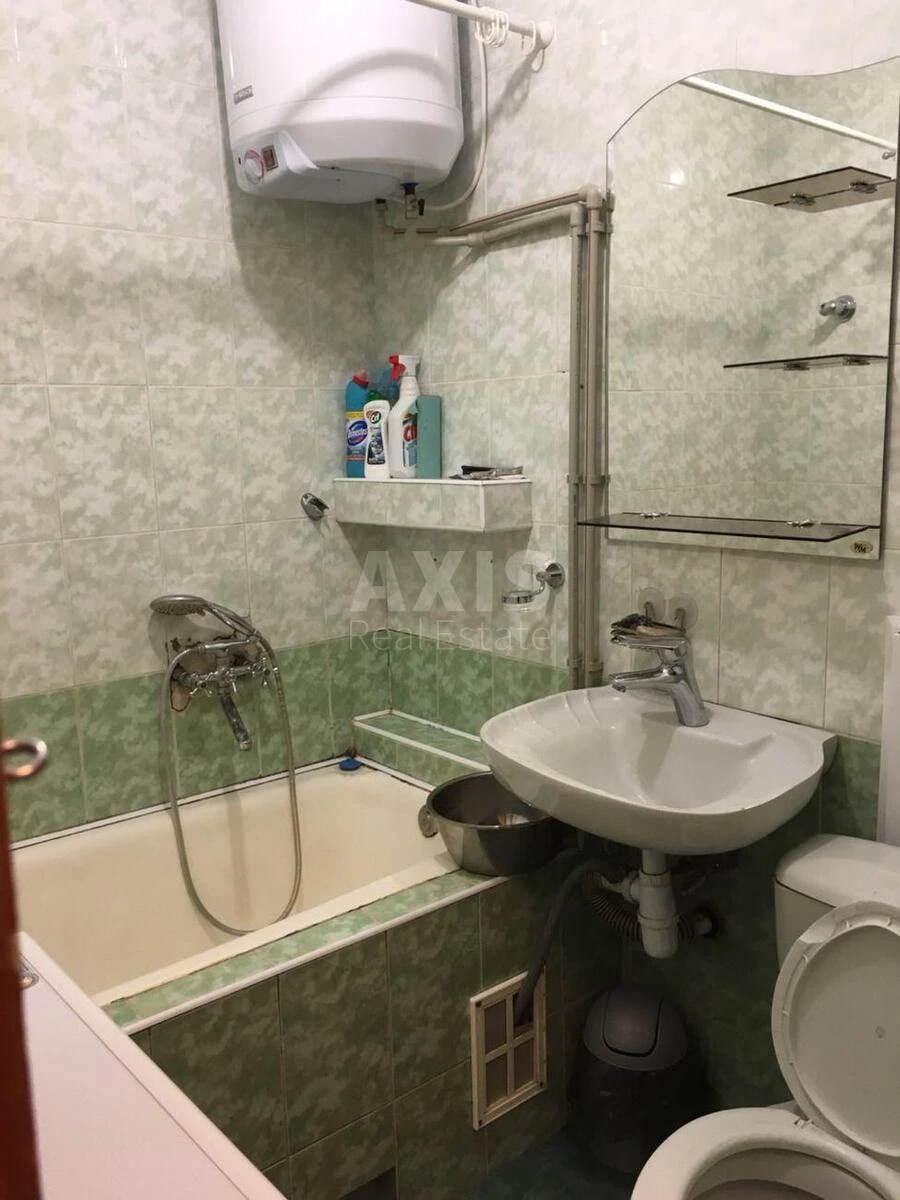 1к квартира пр-т Леонида Каденюка 3695484