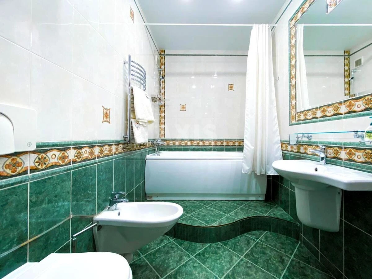 4k apartment vul. Hmel'nyc'kogo Bogdana 80702467