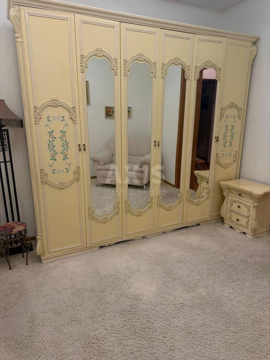 2к квартира ул. Крещатик 15643068