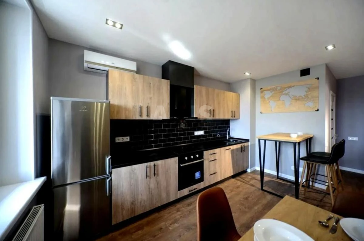 2к квартира пр-т Голосеевский 95637506