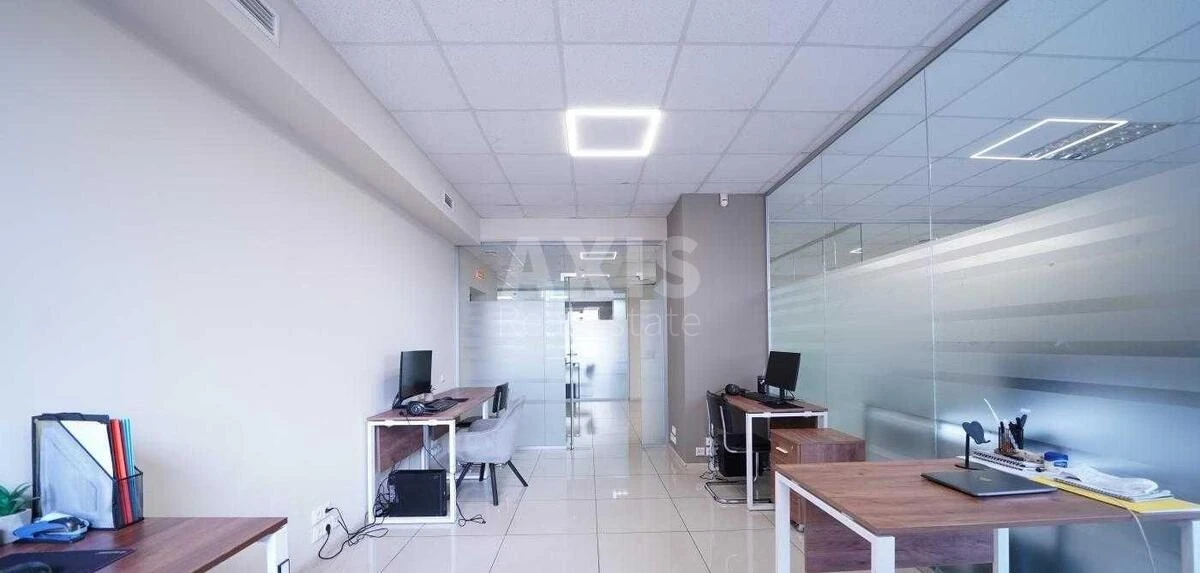 Office vul. Velyka Vasyl'kivs'ka 72, 400m26732612