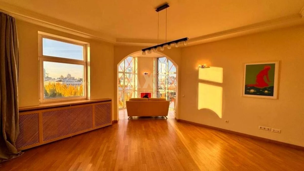 4k apartment bul. Shevchenka Tarasa 11А689361