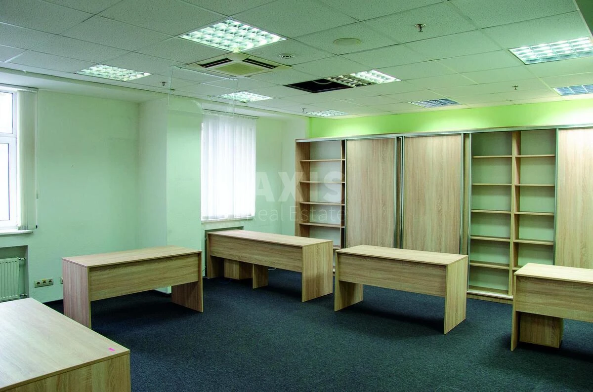 Office vul. Geroi'v Kosmosu 4, 1775m26779719