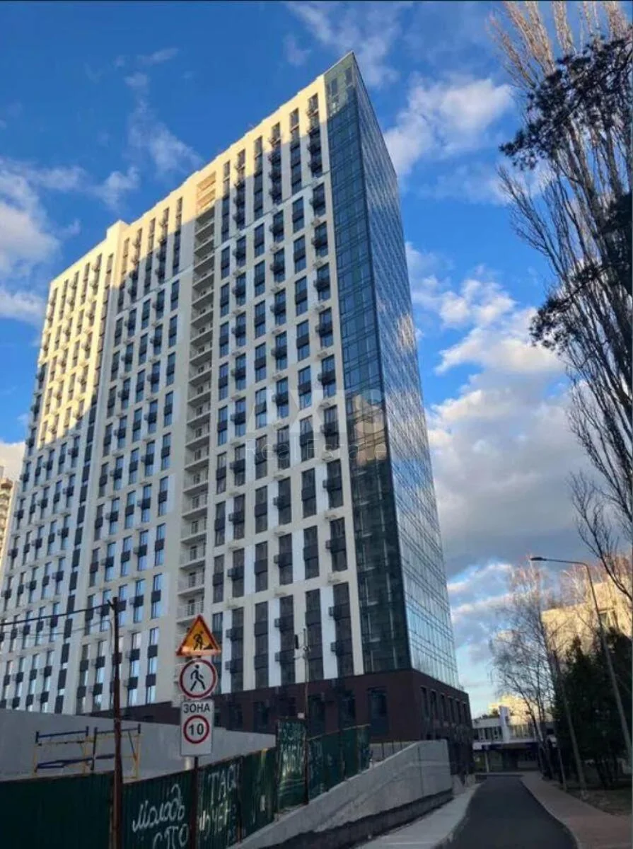 1k apartment vul. Zhmachenka Generala 26