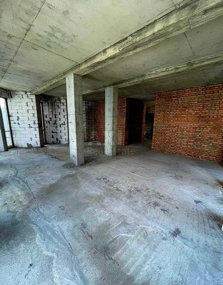 Trade object vul. Strutyns'kogo Sergija 7, 543m2667668