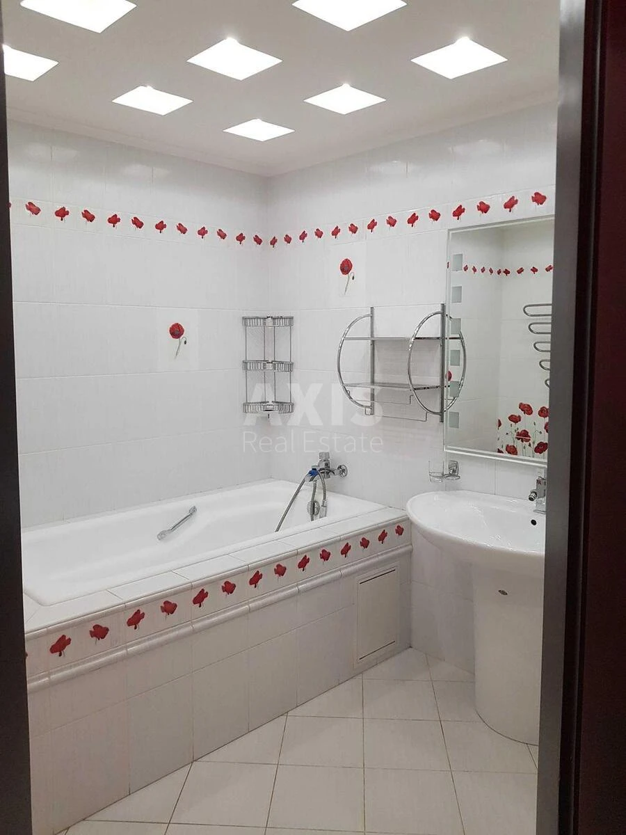 4k apartment pr-t Berestejskij 1036838314