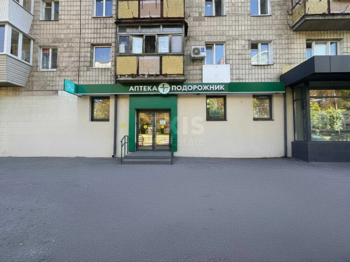 Trade object vul. Vyshgorods'ka 44, 70m2