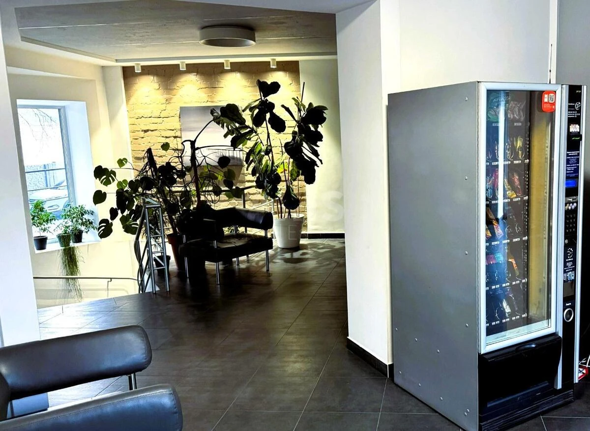 Office shose Zaliznychne 2А, 377m2668774