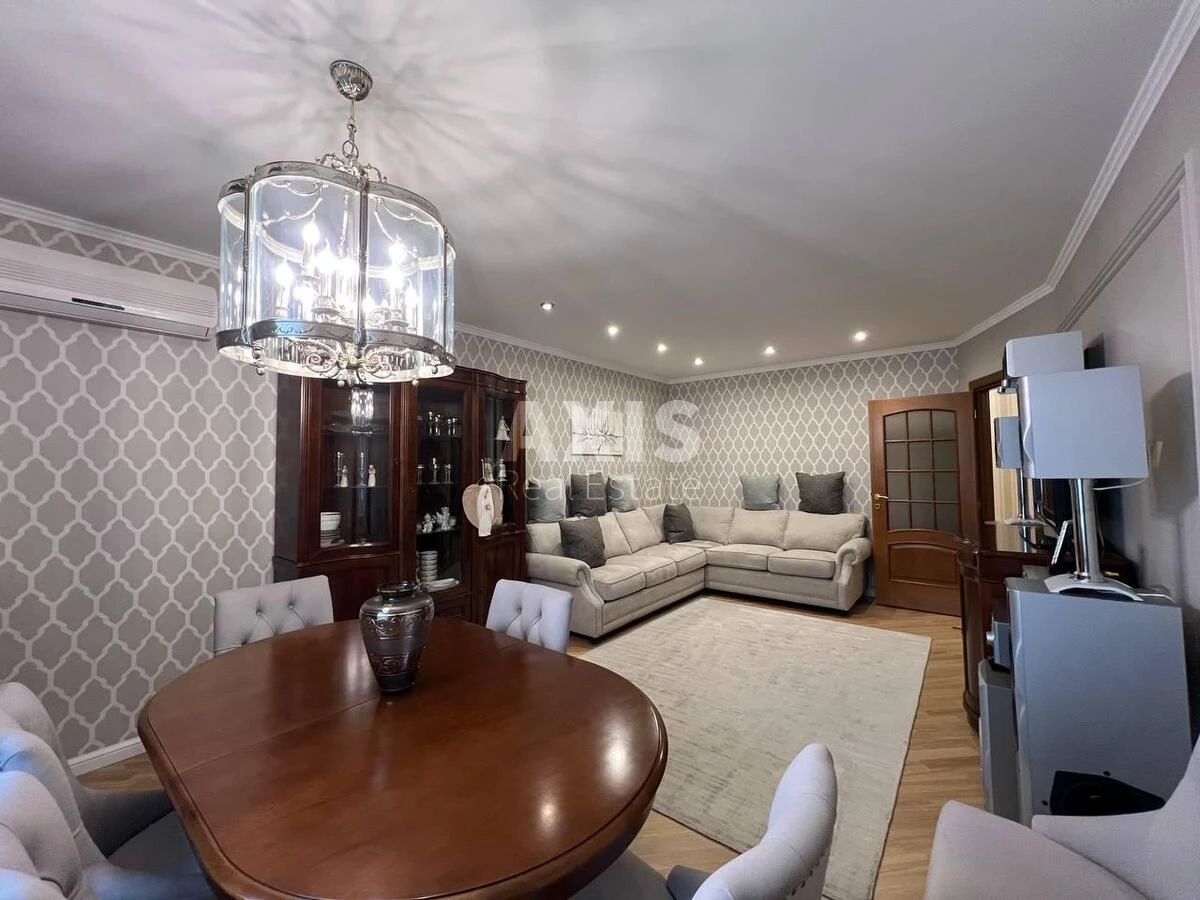 3k apartment vul. Levka Lukyanenka 13А603413