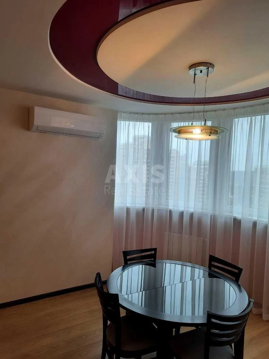2к квартира ул. Голосеевская 13705744