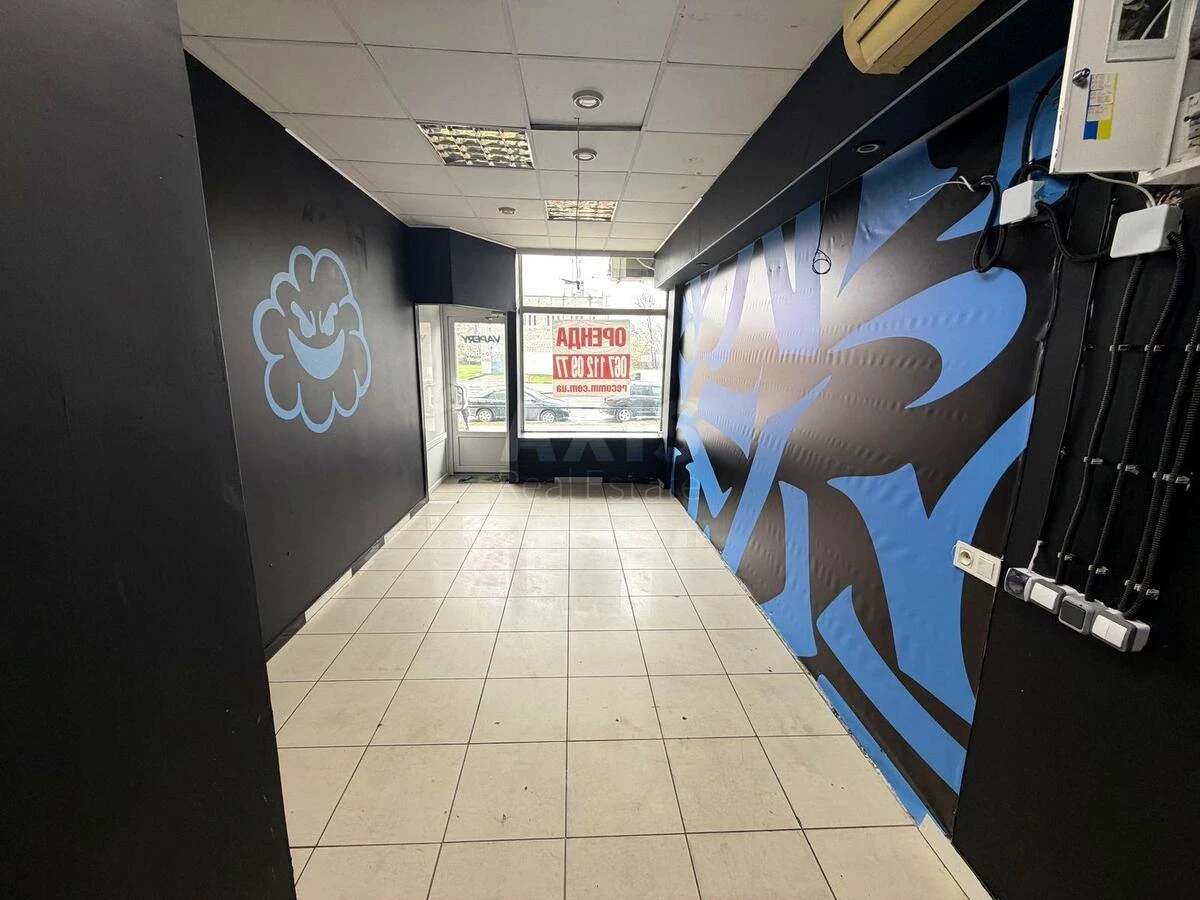 Office vul. Malyshka Andrija 15, 23m2675474