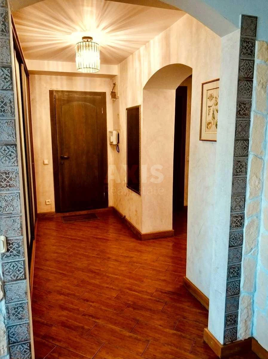 4k apartment vul. Velyka Vasyl'kivs'ka 85/87719117