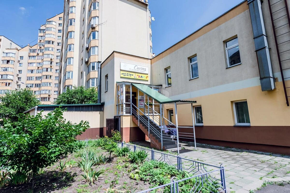 Service object vul. Trostjanec'ka 49А, 176m26393115