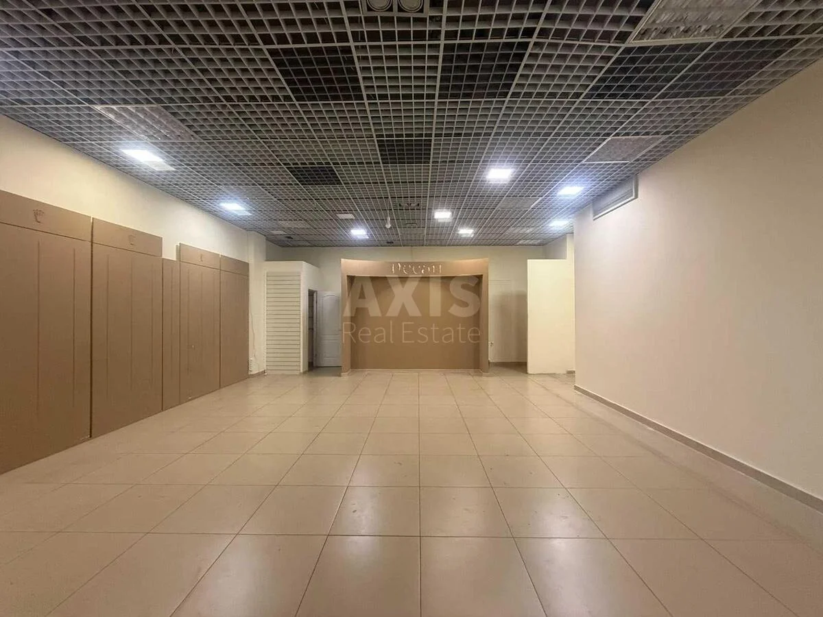 Об'єкт торгівлі вул. Сверстюка Євгена 2, 67м2