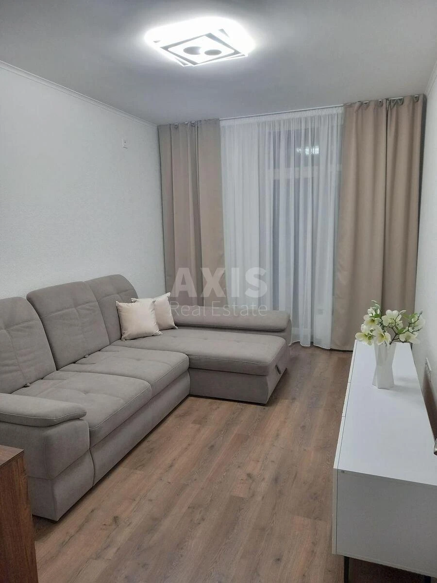 3к квартира пр-т Берестейский 67707195