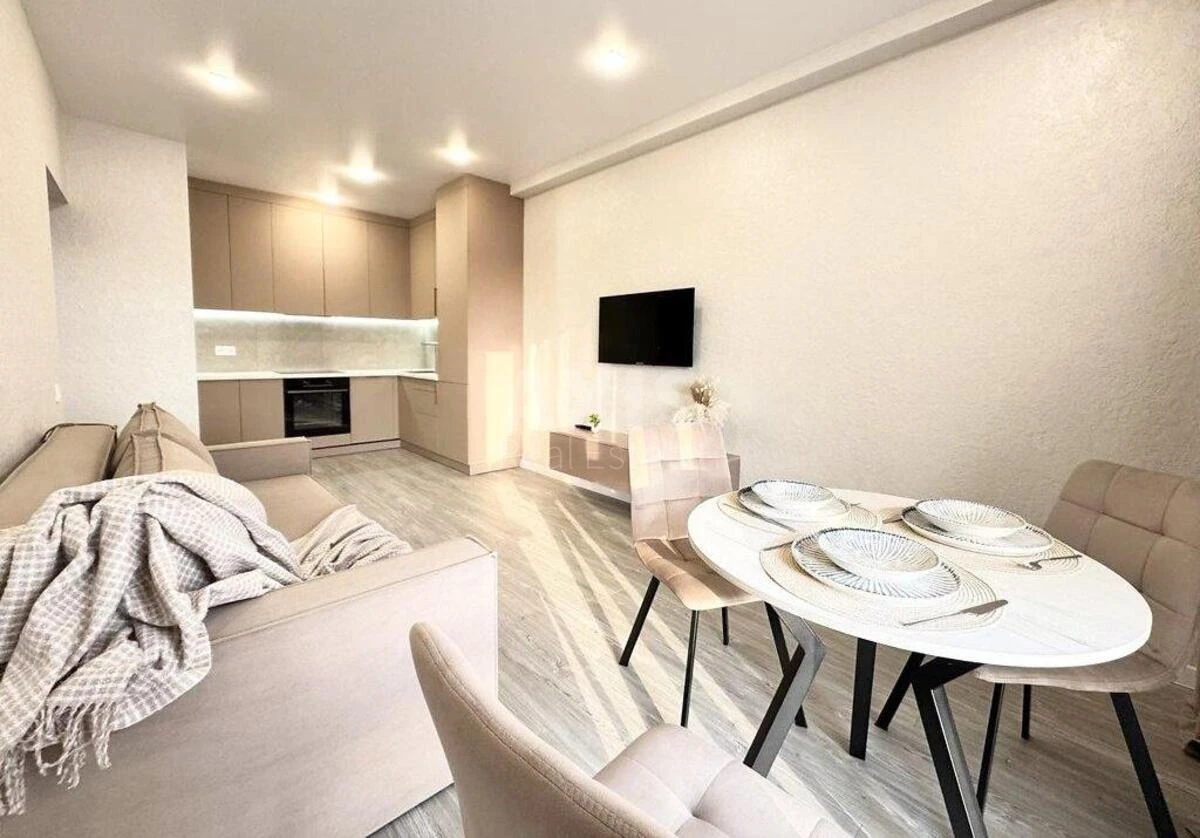1k apartment vul. Myhajla Maksymovycha 28Е694223
