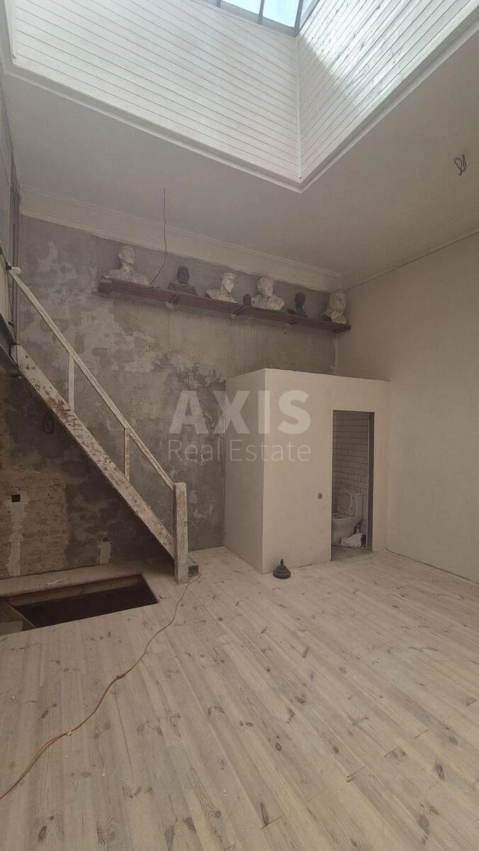 Trade object vul. Evgena Chykalenko 10, 150m26981110