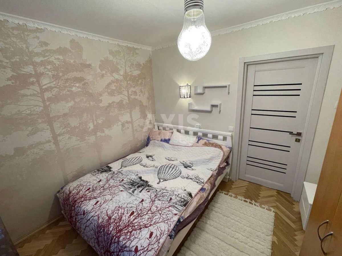 3к квартира ул. Антоновича 103А696252