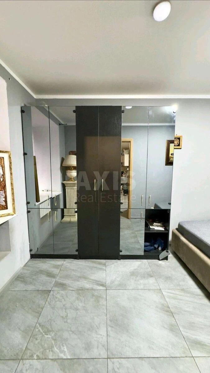 1к квартира ул. Антонова Авиаконструктора 10649022