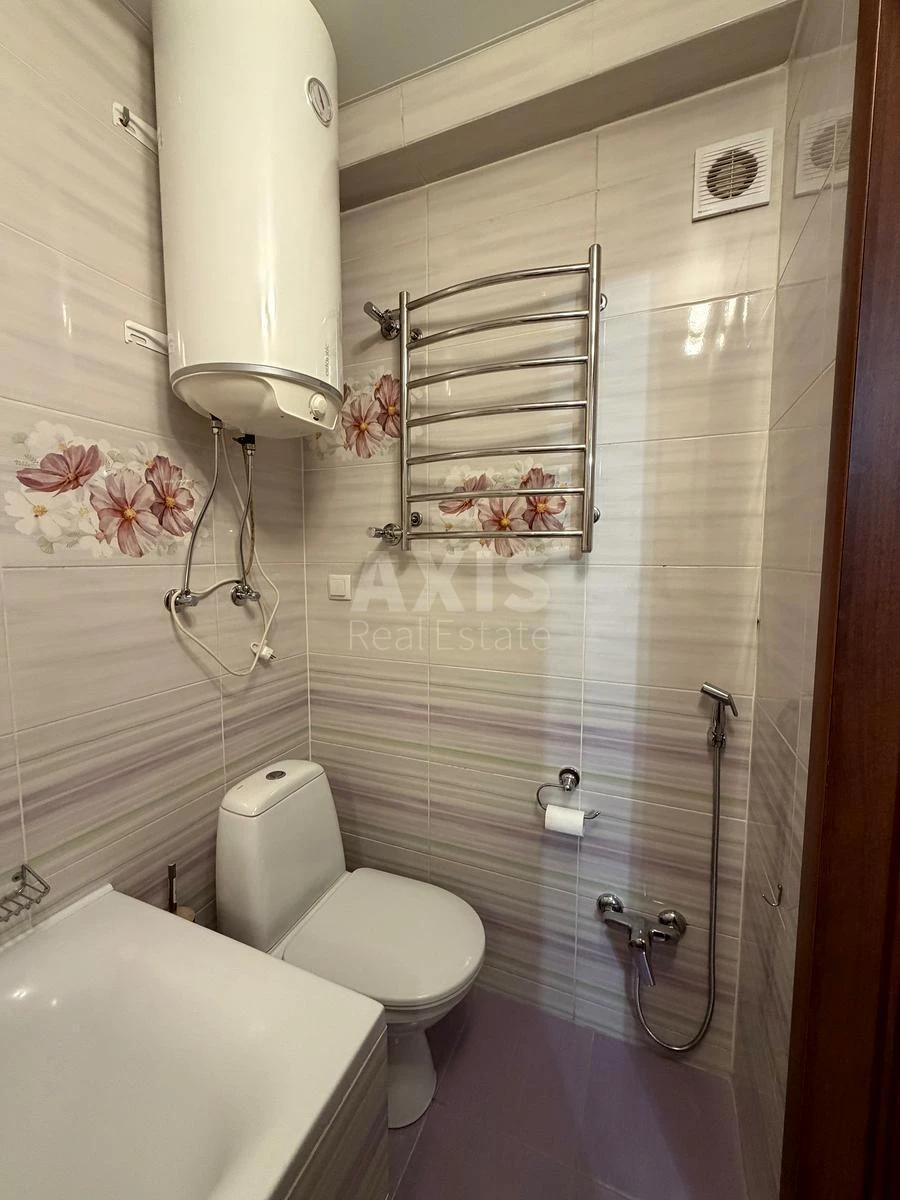 2k apartment pr-t Berestejskij 226992410