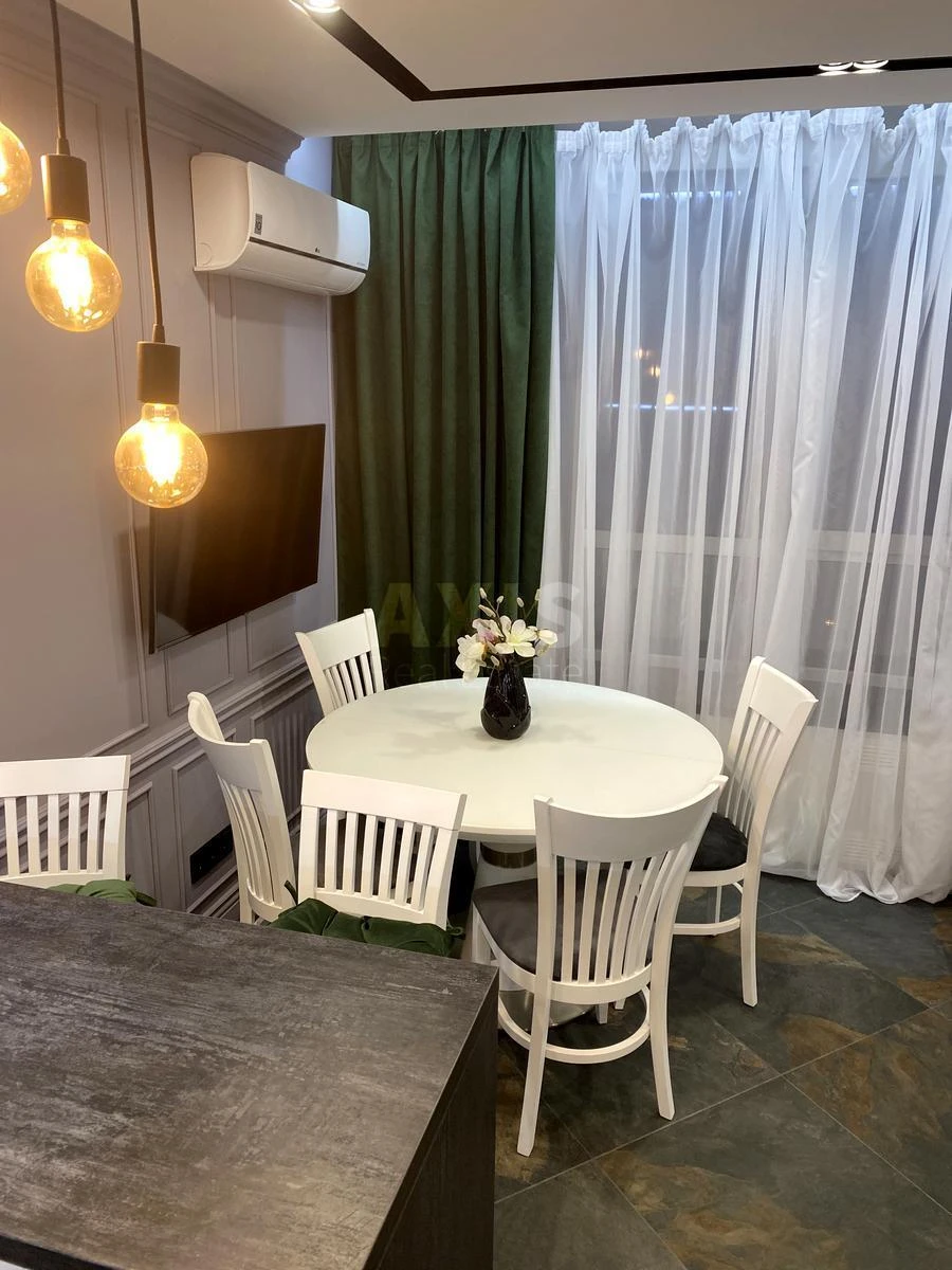 1k apartment vul. Glybochyc'ka 73700100