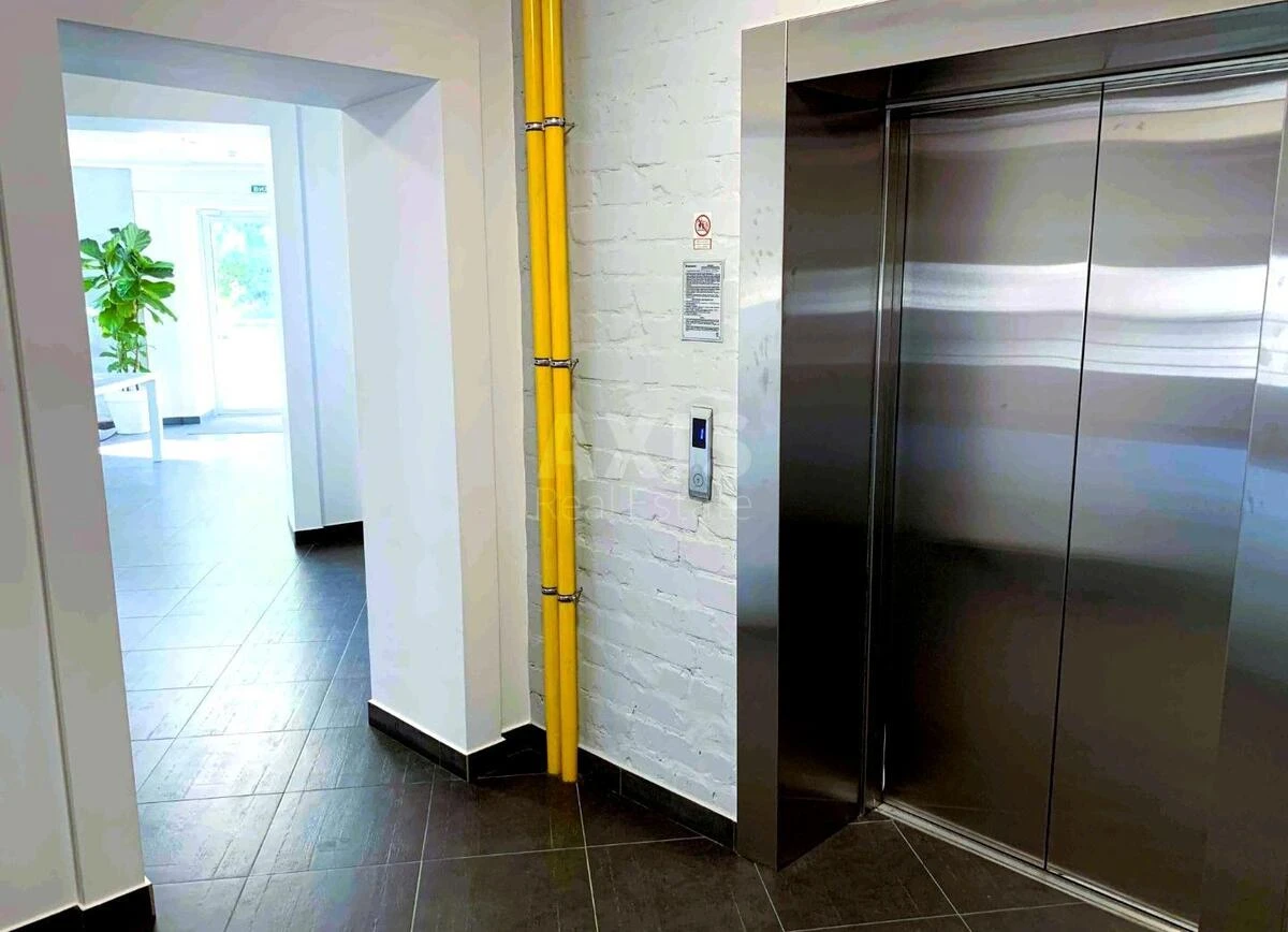 Office shose Zaliznychne 2А, 377m2668775