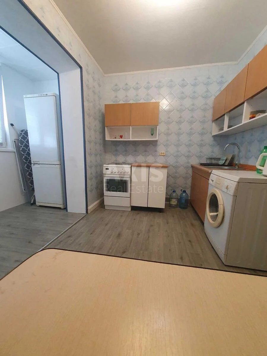 2k apartment vul. Teremkivs'ka 3